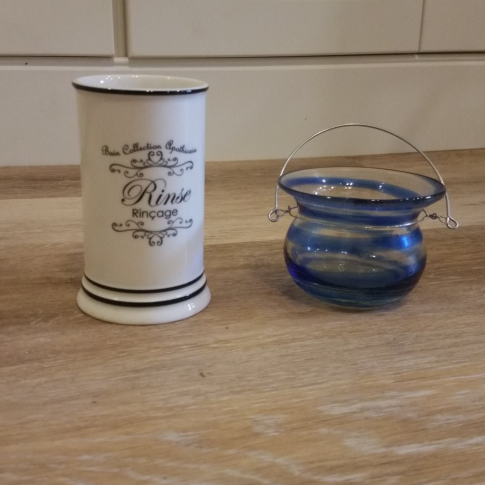 TOOTHBRUSH HOLDER & TEA LIGHT VASE